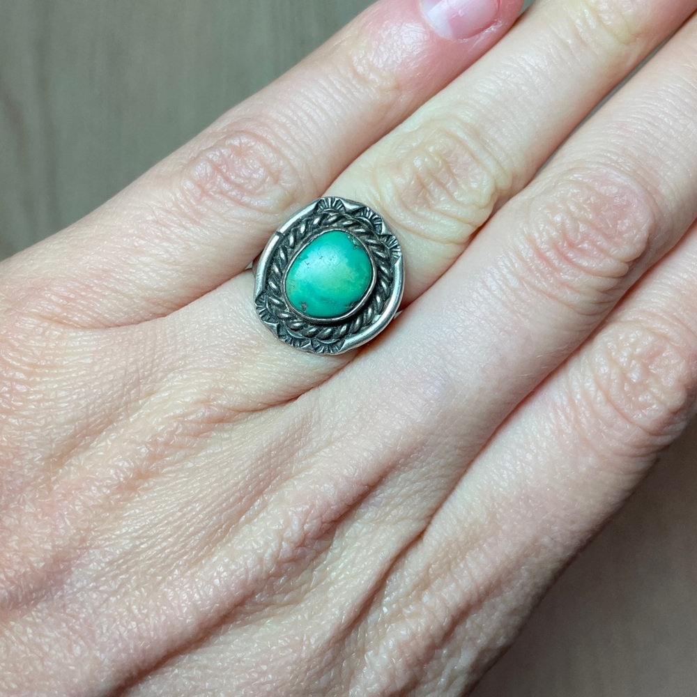 Sterling and Turquoise Ring Size 4.75